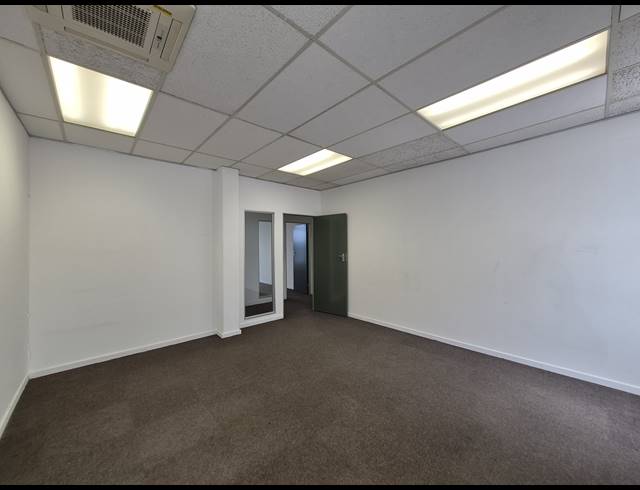 419M² OFFICE TO LET IN CRAIGHALL